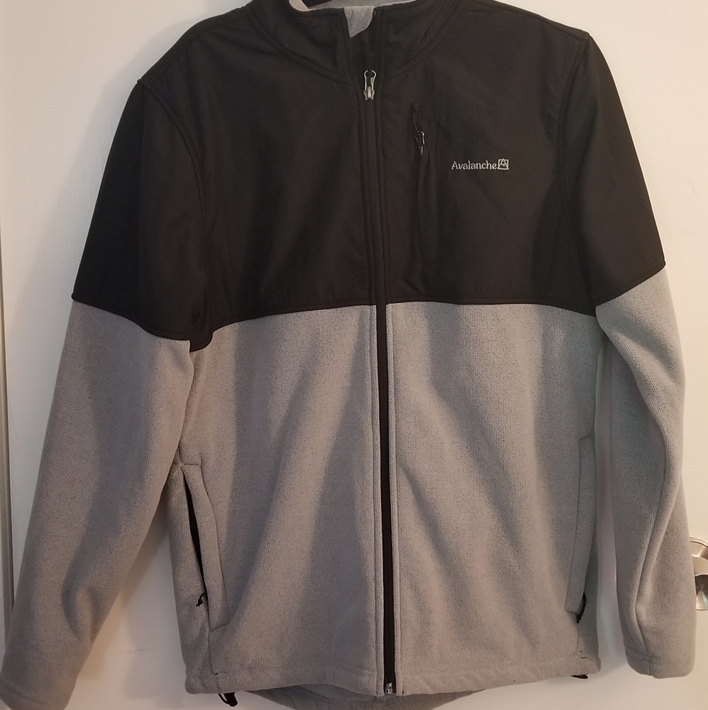 Avalanche Medium grey and black jacket